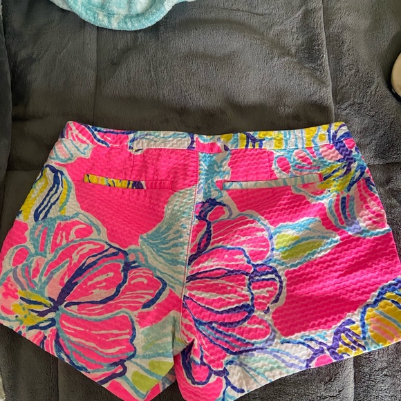 Lilly Pulitzer shorts - Picture 2 of 3